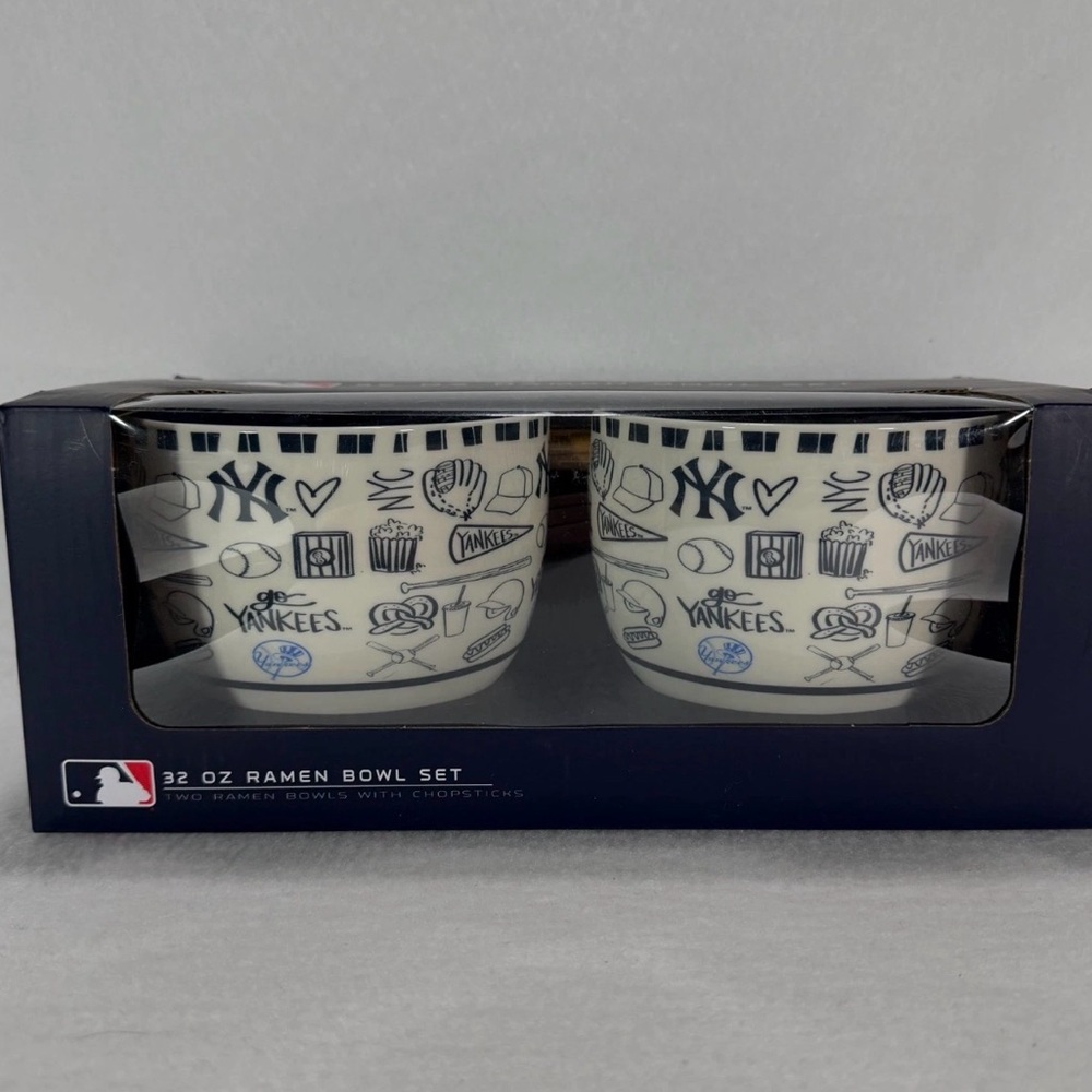 New York Yankees 32 oz Ramen Bowls Set of 2 w/ Chopsticks MLB  New